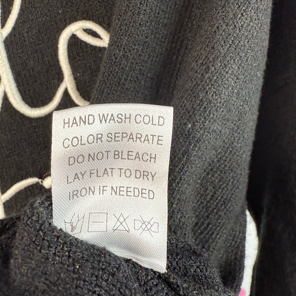 Gilli sweater pull over hello beautiful white knitted cozy Black Knit Sweater - Picture 10 of 12